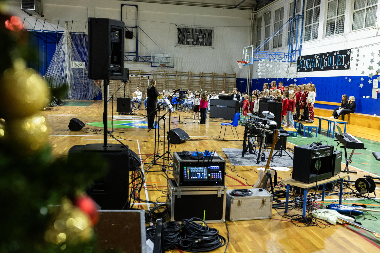 2025 12 11  60 let OS I Roba 53.jpg